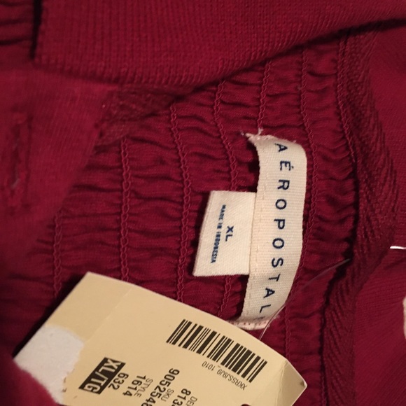 Aeropostale dark red shirt - Picture 3 of 3